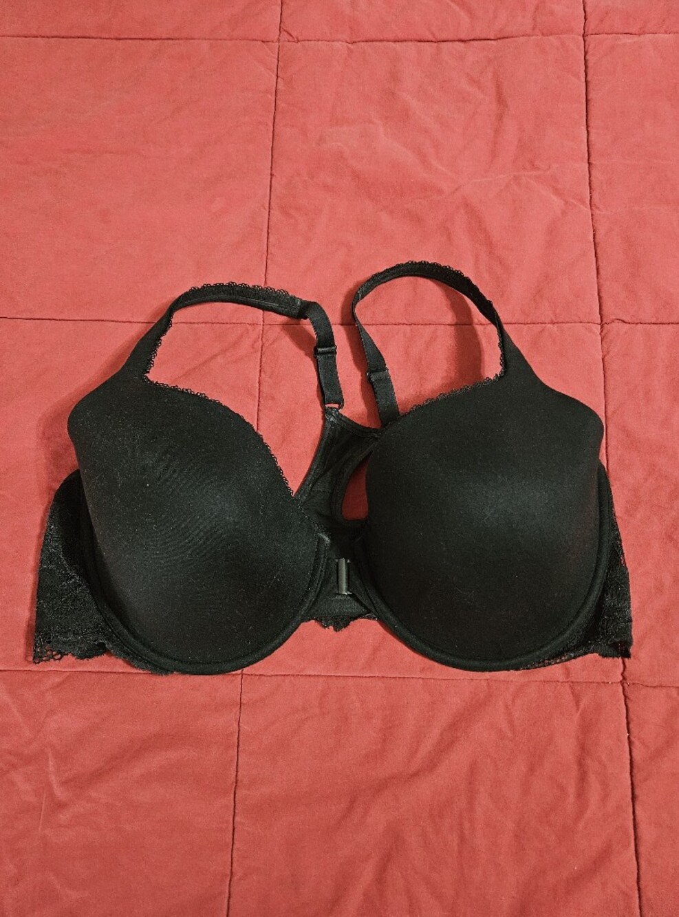 Victoria's Secret  Size 38DD            Black Lace-Back T-Shirt Bra